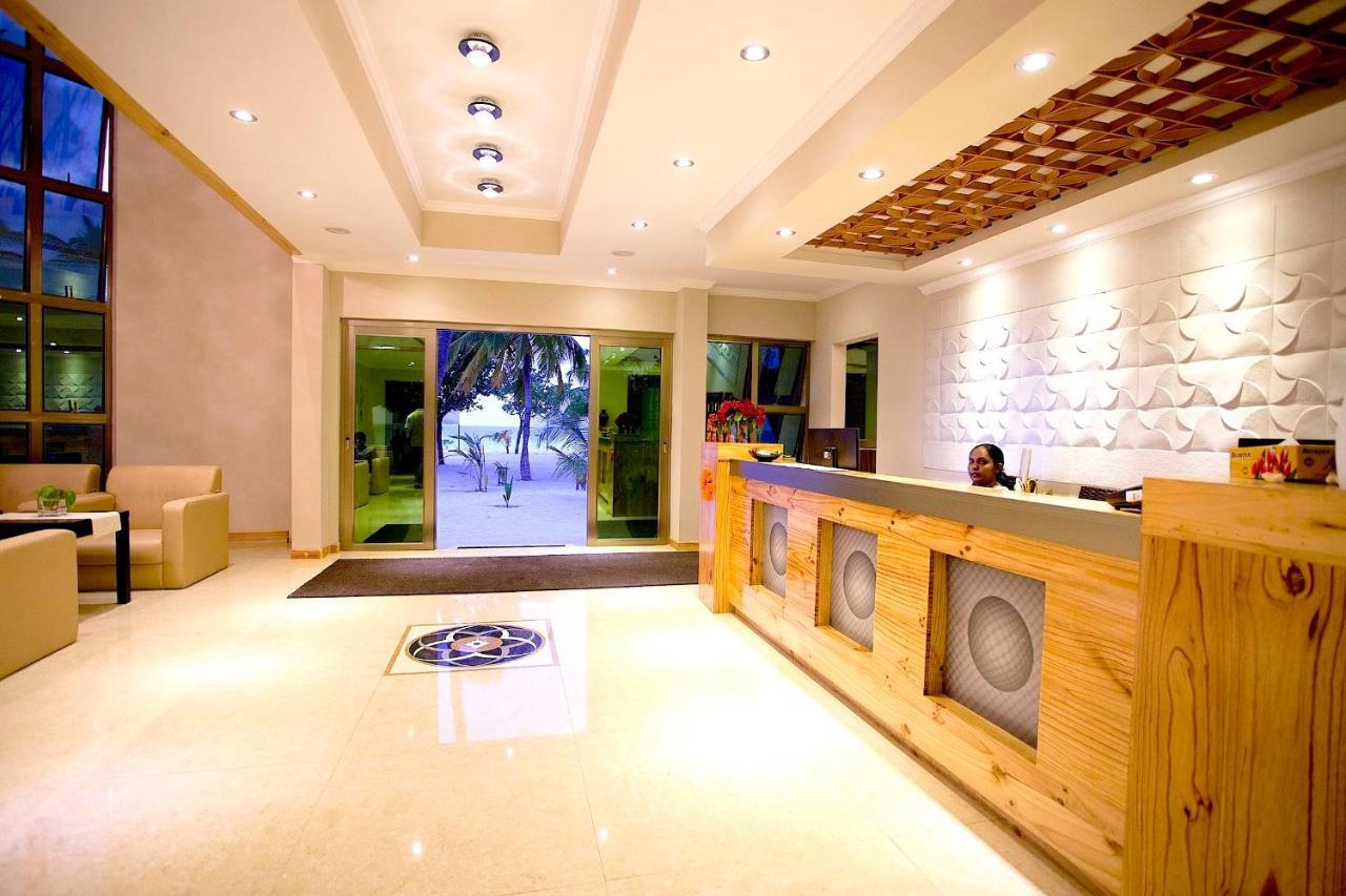Kaani Beach Hotel At Маафуші Екстер'єр фото