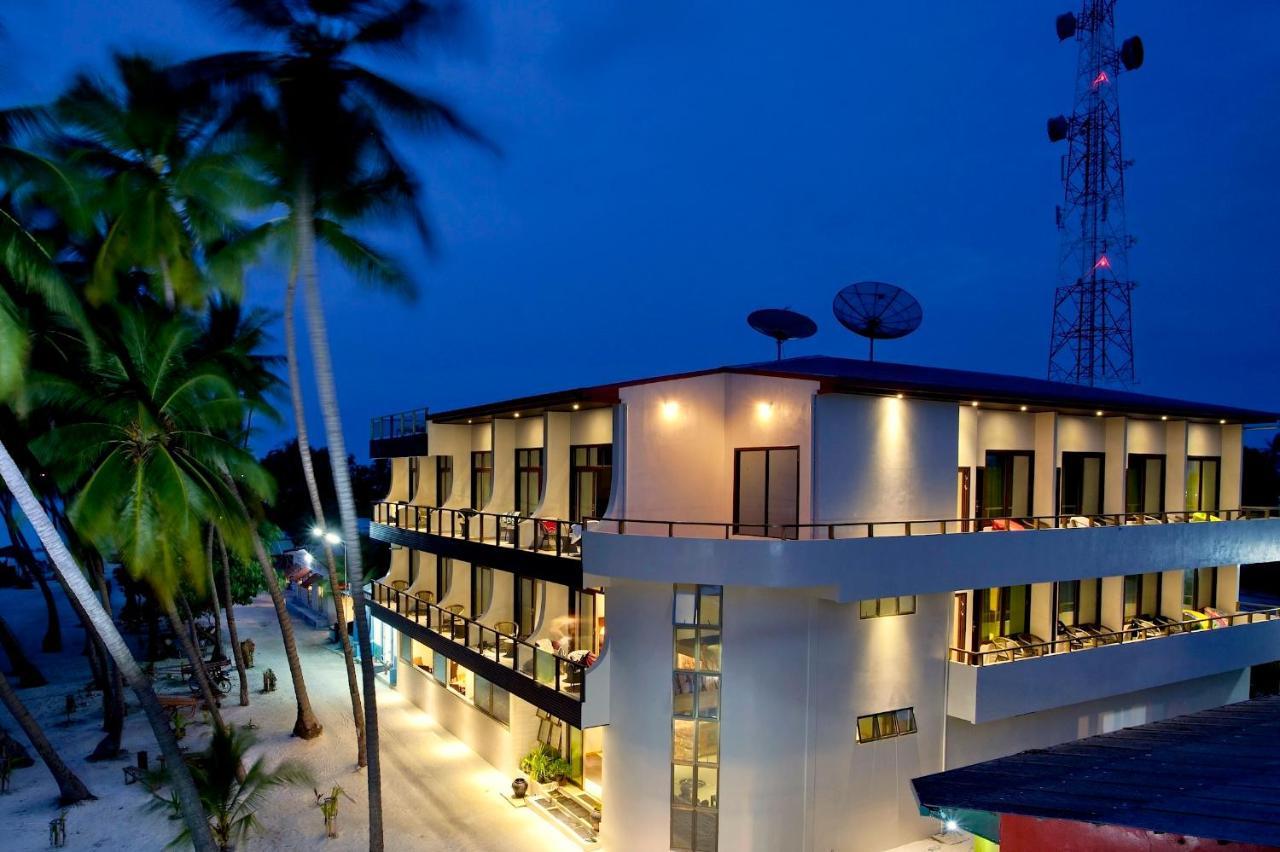 Kaani Beach Hotel At Маафуші Екстер'єр фото